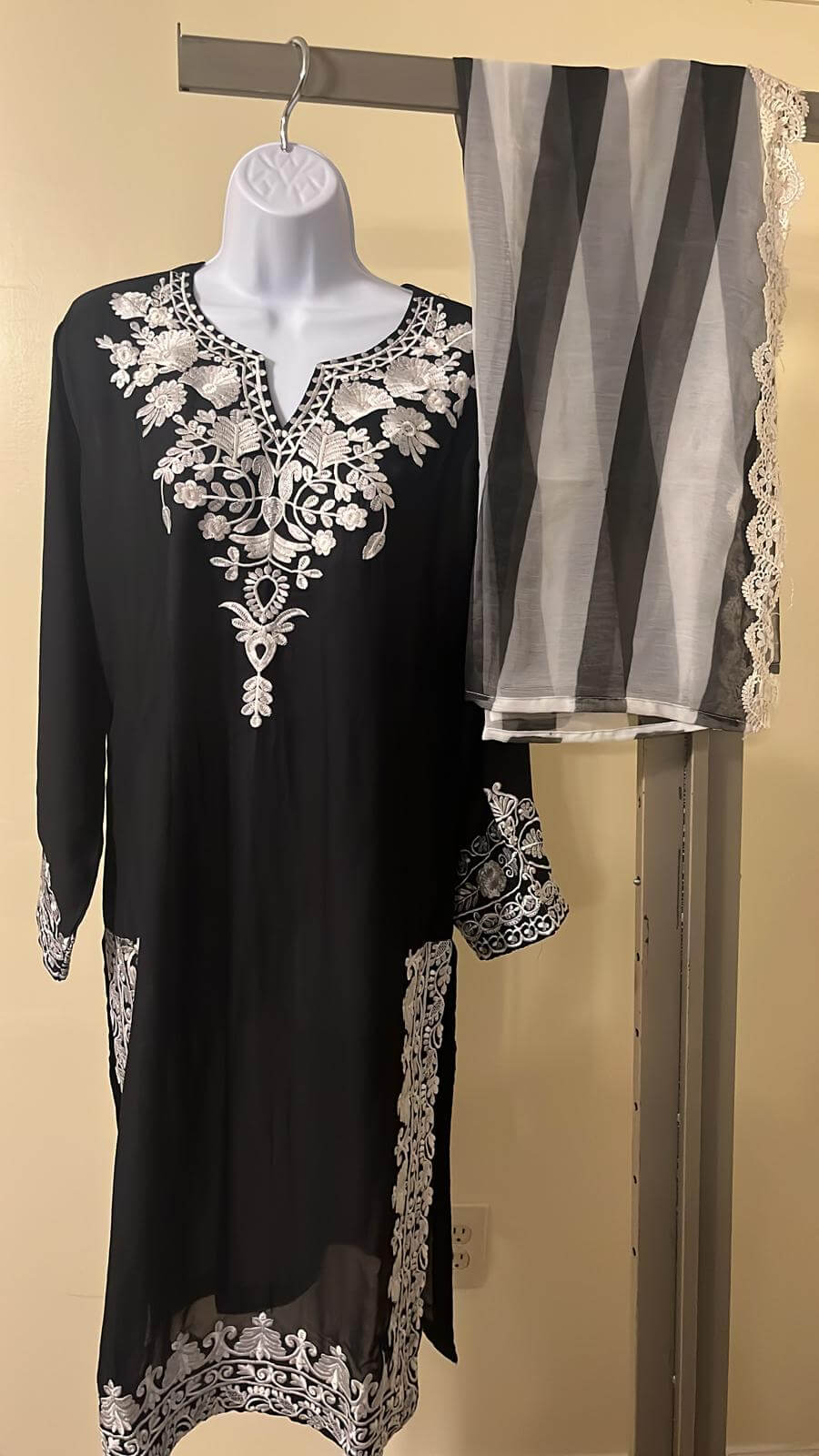 2 Pieces Shirt and Dupatta-Medium